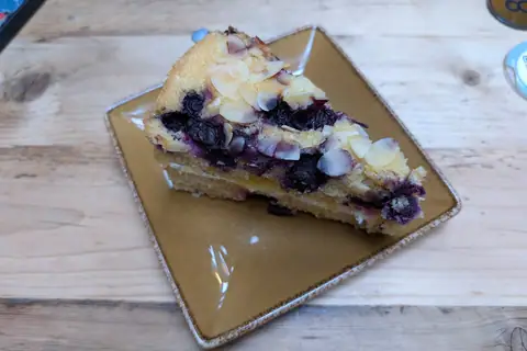 Egg Free Cake Box photo 2
